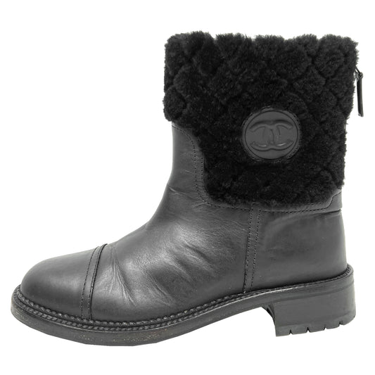 Chanel Black Leather Quilted Shearling Cap Toe Zip Up Mid Calf Lug Sole Boots