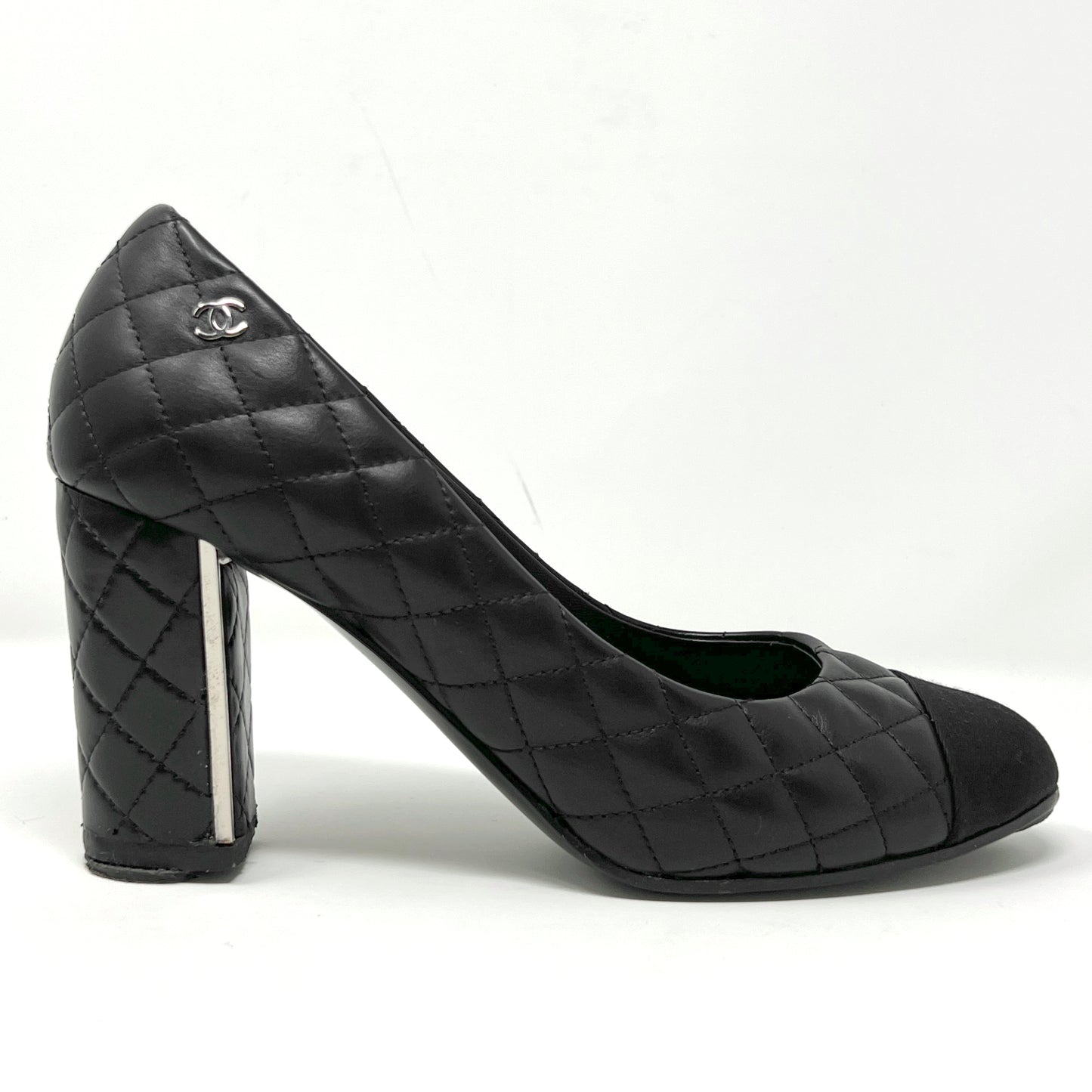 Chanel Black Matelasse Quilted Leather Cap Toe CC Logo Block Heels Pumps Size EU 37