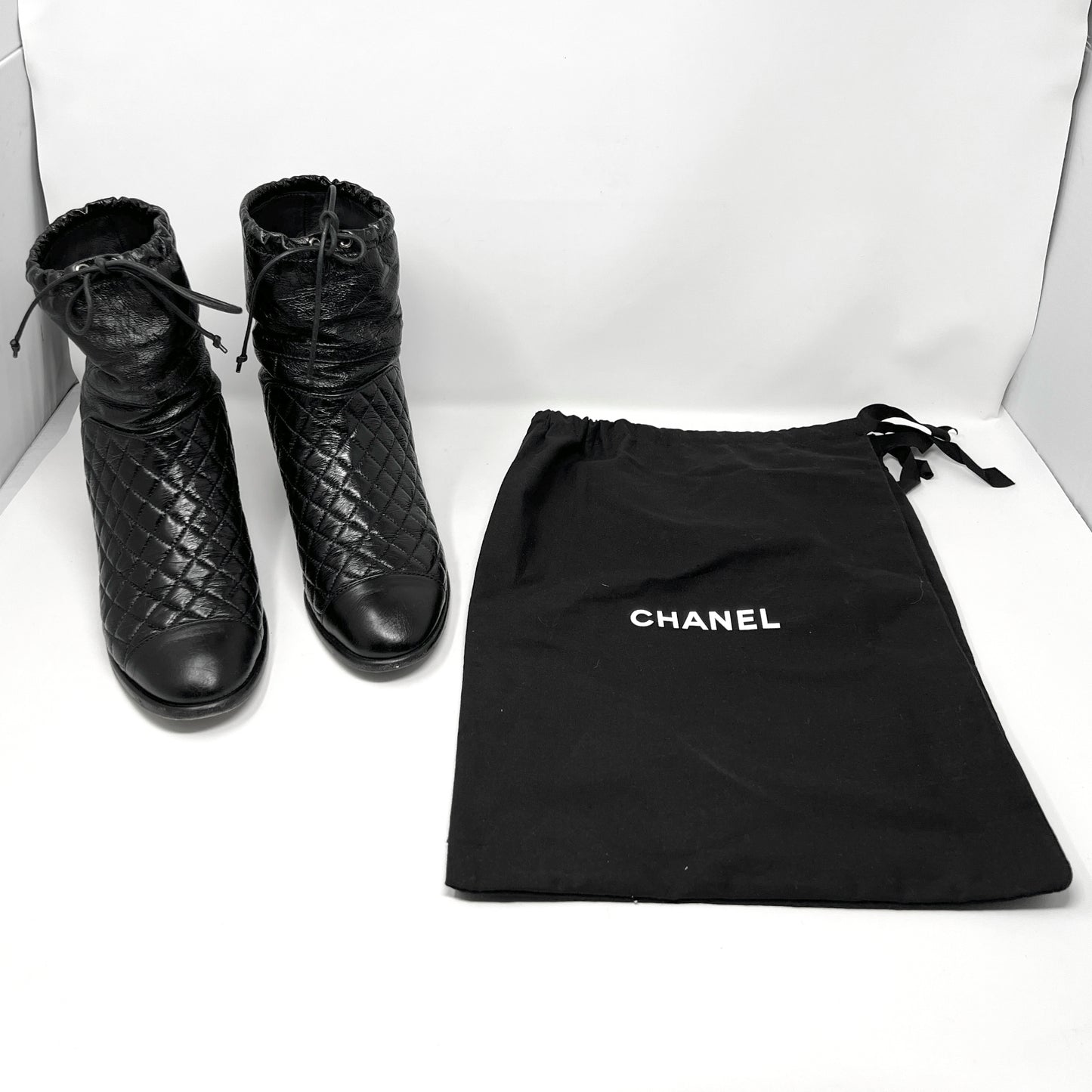 Chanel Black Matelasse Quilted Patent Leather Cap Toe Block Heel Mid Calf Boots Size EU 40